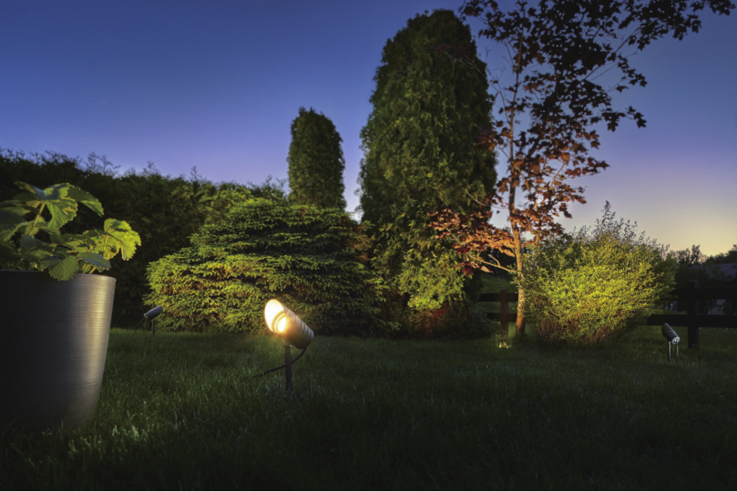 How to create beautiful outdoor courtyard garden lighting?